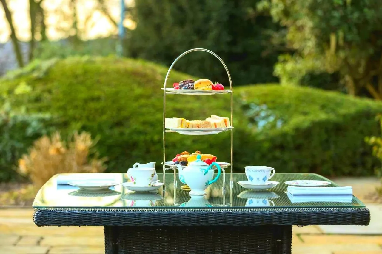 Hollins Hall Hotel, Golf & Country Club Bradford  Hotel Bradford (West Yorkshire)