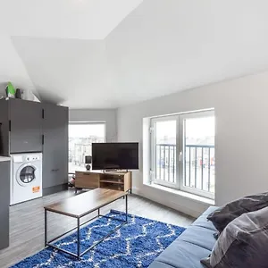 Lovely 2 Bed Close To Centre Bradford (West Yorkshire)