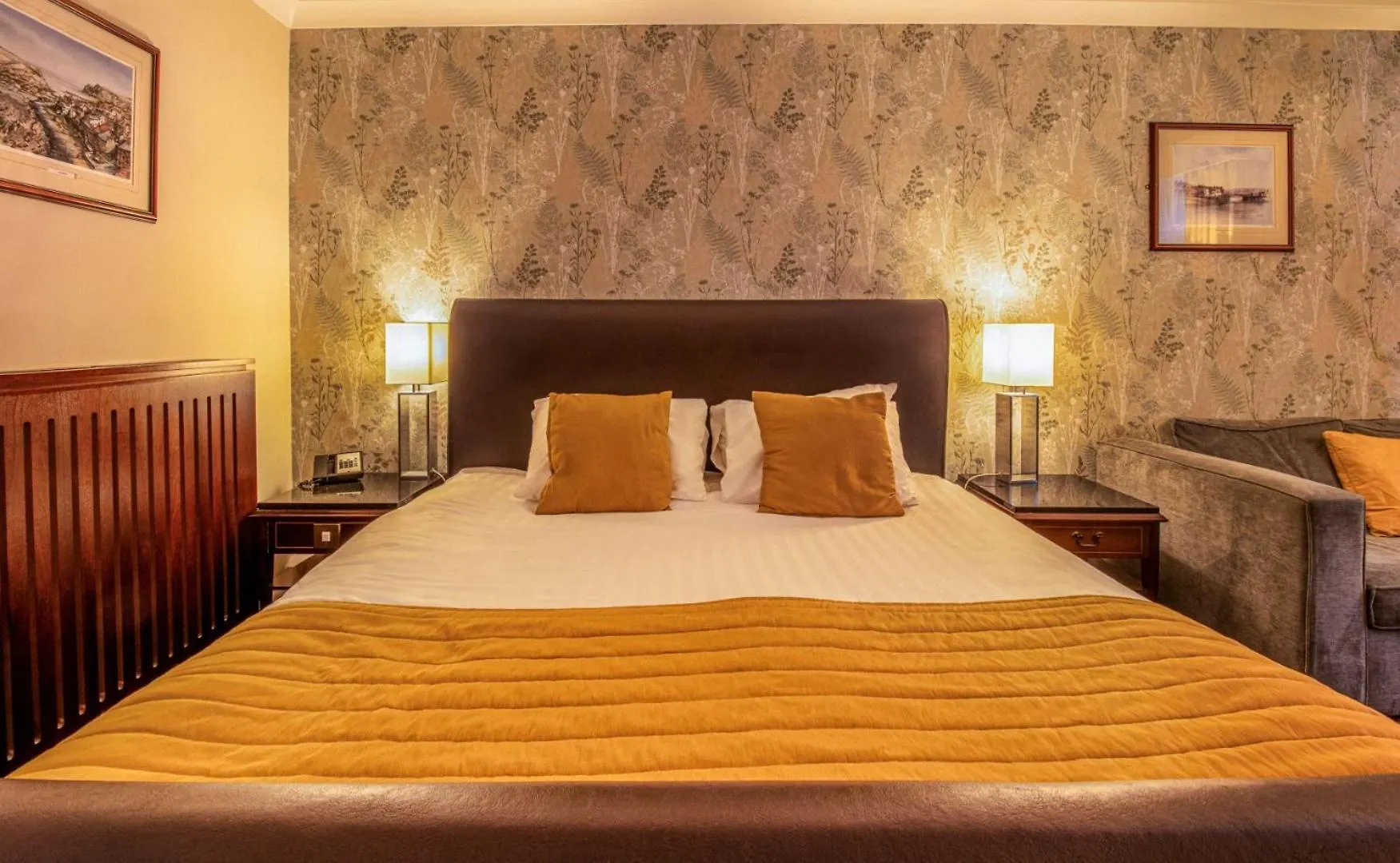 **** Hotel Hollins Hall Hotel, Golf & Country Club Bradford  United Kingdom