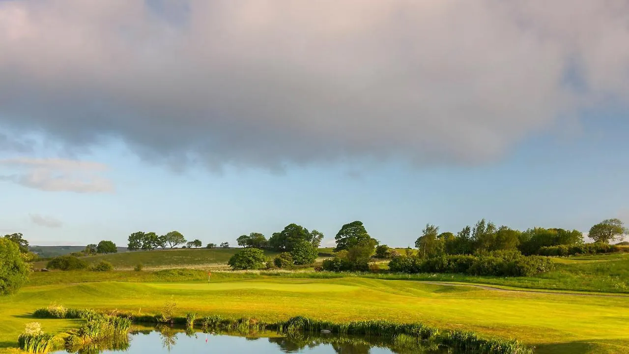 Hollins Hall Hotel, Golf & Country Club Bradford  4*, Bradford (West Yorkshire)