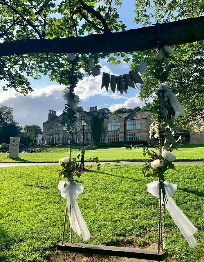 Hollins Hall Hotel, Golf & Country Club Bradford  Velká Británie